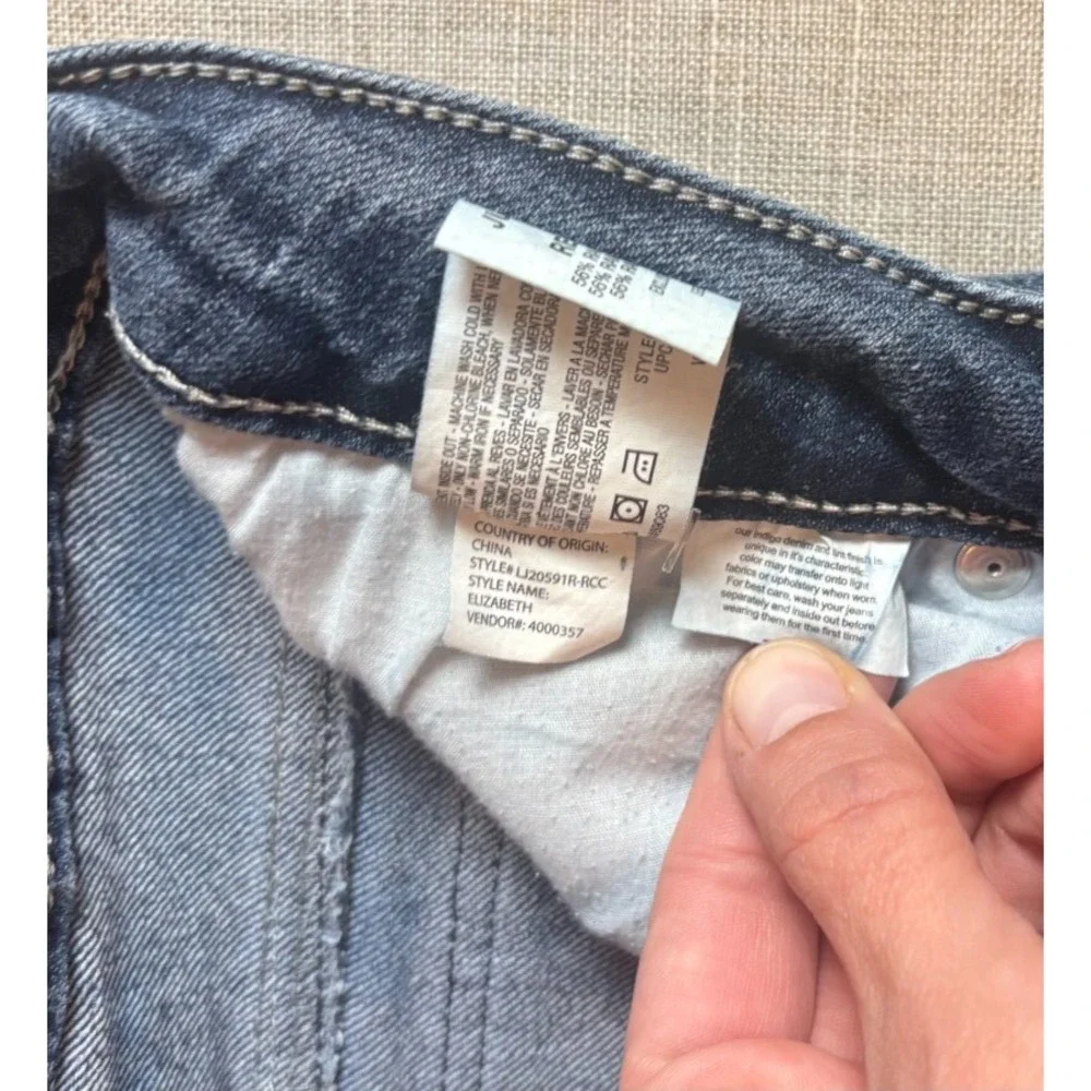 LEI‎ Ashley Trouble Bootcut Y2K Denim RN89083 Vtg